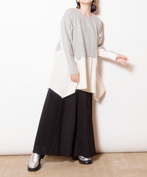 OSMOSIS(オズモーシス)の「切替フレアープルオーバー(Tシャツ/カットソー・レディース・グレー/ライトベージュ/ブラック・ONE SIZE)」の7枚目の写真