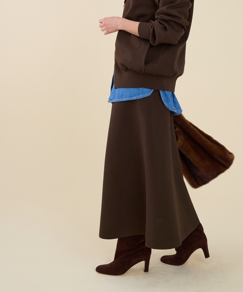 marmors（マルモア）の「【marmors】water repellent knit skirt〈セットアップ対応〉（スカート・レディース・ダークグレー/ブラウン/ブラック・36）」の11枚目の写真