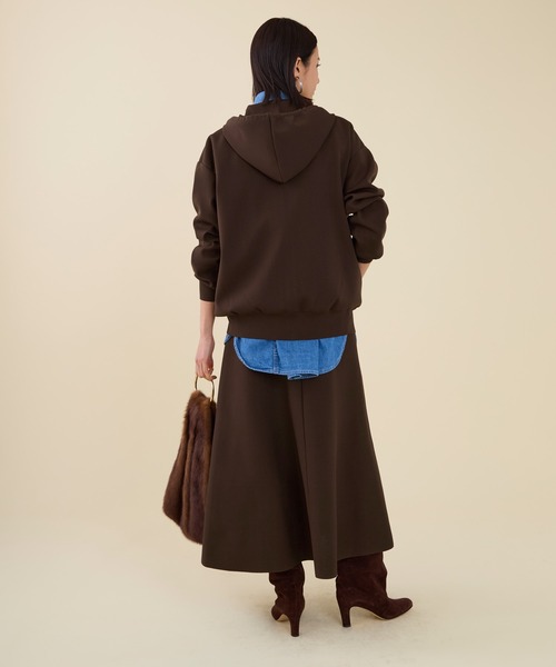 marmors（マルモア）の「【marmors】water repellent knit skirt〈セットアップ対応〉（スカート・レディース・ダークグレー/ブラウン/ブラック・36）」の13枚目の写真