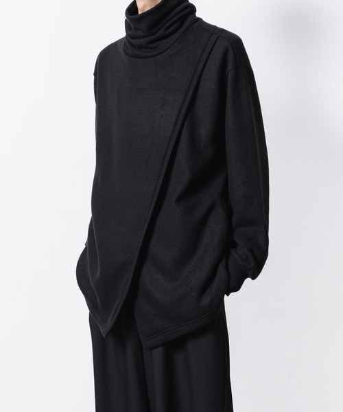 ato(アトウ)の「ASYMMETRY PULL-OVER CARDIGAN(カーディガン/ボレロ・メンズ・ブラック/グレイッシュベージュ・46/48)」の2枚目の写真