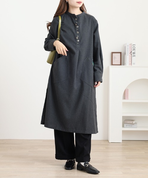 Quelle Chance(ケルシャンス)の「刺繍入多釦ワンピース タータンチェック(シャツワンピース・レディース・チャコールグレー/グリーン系その他/モカ・M/L)」の4枚目の写真
