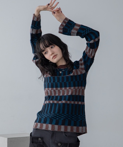 ツイストライン幾何学ブロック柄トップス（ニット/セーター）｜VACANCY