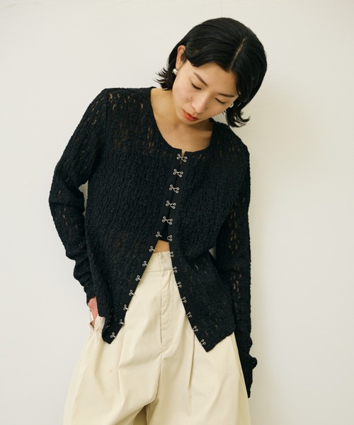 AIC.（エーアイシー）の「ホックデザインレースカーディガン（カーディガン/ボレロ・レディース・ブラック/アイボリー・FREE）」の18枚目の写真