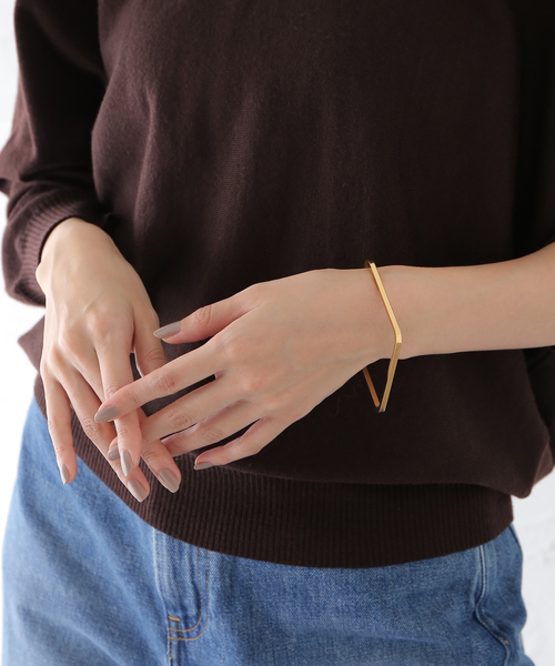 SLOBE IENA（スローブイエナ）の「HARPIE/ハーピー スクエアバングル LEE（ブレスレット・レディース・ゴールド・FREE）」の2枚目の写真