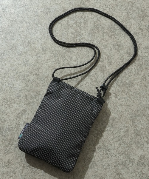 Overland(オーバーランド)の「【OverLand EQUIPMENT/オーバーランドイクイップメント】MINI SACOCHE / ミニ サコッシュ(ボディバッグ/ウエストポーチ・メンズ・ブラック/ホワイト・FREE)」の9枚目の写真