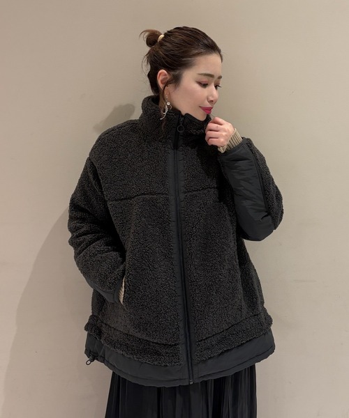 Green　Parks（グリーンパークス）の「異素材コンビスタンドボアブルゾン（ブルゾン・レディース・チャコールグレー/アイボリー/キャメル・FREE）」の7枚目の写真