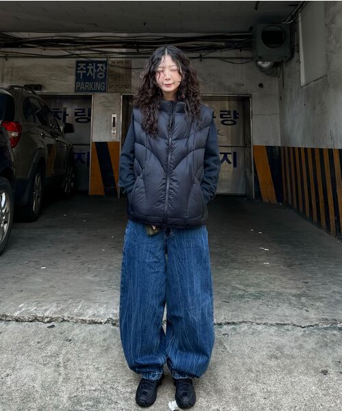 NOMANUAL(NOMANUAL)の「C.W WIDE DENIM PANTS - WASHED BLUE(デニムパンツ・レディース・その他・SMALL/MEDIUM/LARGE/X-SMALL)」の16枚目の写真