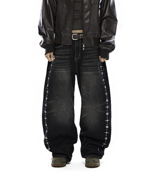 セール】Side Rhinestone Denim Pants (Black)（デニムパンツ）｜AAKAM