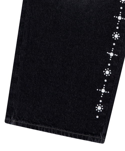 AAKAM（アーカム）の「Side Rhinestone Denim Pants (Black)（デニムパンツ・レディース・その他・1/2）」の11枚目の写真
