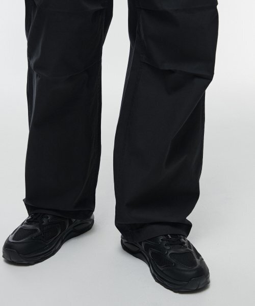 MUSINSA STANDARD（ムシンサスタンダード）の「コットンパラシュートカーゴパンツ[ブラック]（スウェットパンツ・メンズ・その他・40/31/33/26/27/28/29/38/42/36/34/32/30）」の22枚目の写真