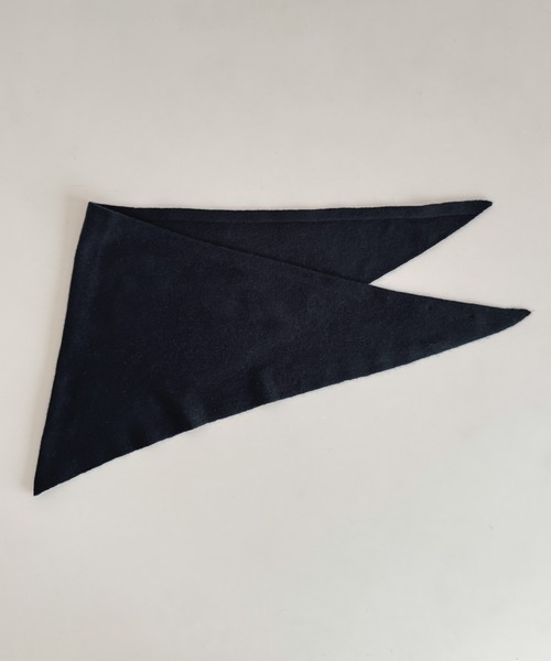 CANAL JEAN（キャナルジーン）の「El mar　ウールトライアングルスカーフ（バンダナ/スカーフ・レディース・ネイビー/ブラウン/グレー・ONE SIZE）」の6枚目の写真