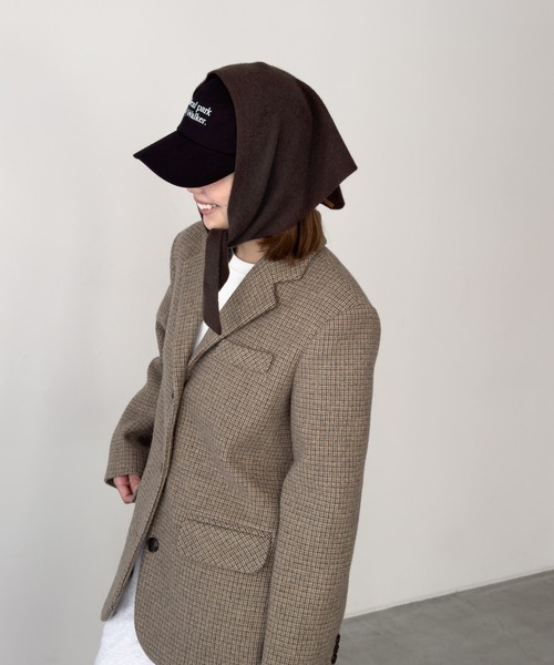 CANAL JEAN（キャナルジーン）の「El mar　ウールトライアングルスカーフ（バンダナ/スカーフ・レディース・ネイビー/ブラウン/グレー・ONE SIZE）」の8枚目の写真