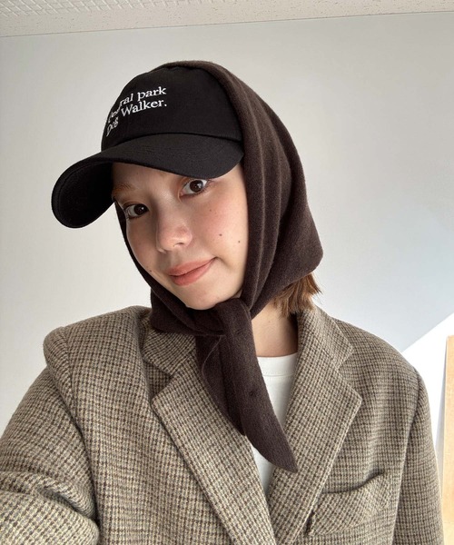 CANAL JEAN（キャナルジーン）の「El mar　ウールトライアングルスカーフ（バンダナ/スカーフ・レディース・ネイビー/ブラウン/グレー・ONE SIZE）」の10枚目の写真