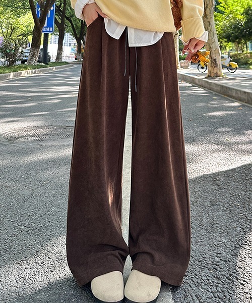 gossip!ロサンゼルス(ゴシップロサンゼルス)の「YUGA ハイウエスト フリースニットパンツ(その他パンツ・レディース・ブラック/カーキ/ダークブラウン/ダークグレー・M/L)」の3枚目の写真
