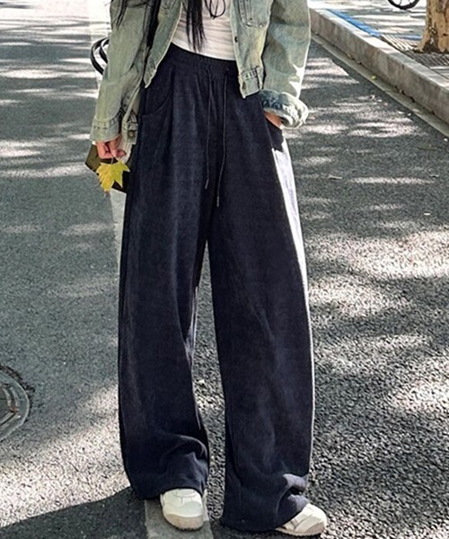 gossip!ロサンゼルス(ゴシップロサンゼルス)の「YUGA ハイウエスト フリースニットパンツ(その他パンツ・レディース・ブラック/カーキ/ダークブラウン/ダークグレー・M/L)」の2枚目の写真