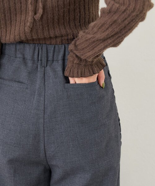 Kastane(カスタネ)の「【一部店舗限定/3サイズ展開/高身長サイズ/低身長サイズ】B サイドシャーリングスラックス(その他パンツ・レディース・チャコールグレー/ブラウン・0/1/2)」の11枚目の写真