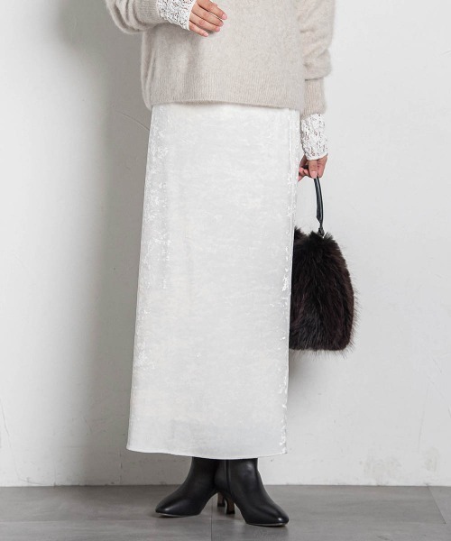 LAUTREAMONT（ロートレアモン）の「スノーベロアクラッシュスカート（スカート・レディース・ホワイト/ライトグレー・9号）」の4枚目の写真