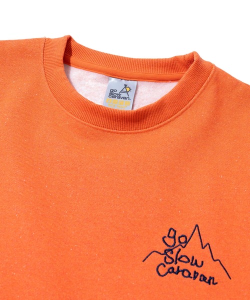 go slow caravan(ゴースローキャラバン)の「eco lead 裏起毛 GSC LOGO ラウンドクルーネック(スウェット・メンズ・オレンジ/杢グレー/オリーブ・MEDIUM/LARGE)」の4枚目の写真
