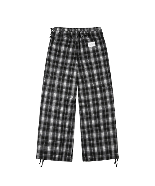 TUOMIO（トゥオミオ）の「FRILL LAYERED CHECK PANTS [BLACK]（その他パンツ・レディース・その他・1/2）」の3枚目の写真