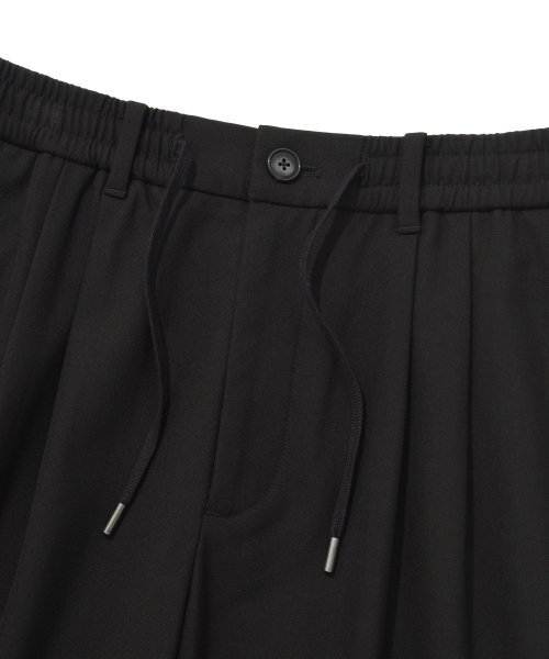 COVERNAT(カバーナット)の「スラックス裏起毛スリムテーパードパンツブラック(スラックス・レディース・その他・LARGE/MEDIUM/SMALL/X-LARGE)」の3枚目の写真