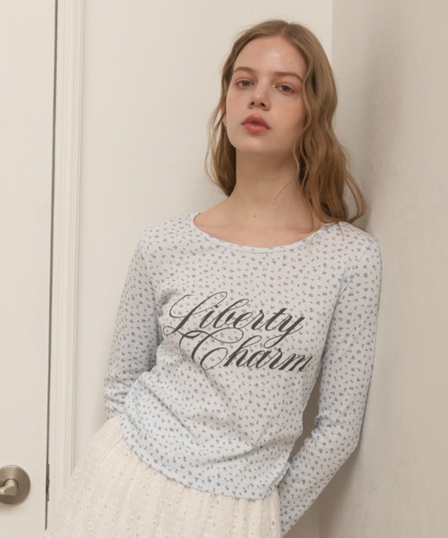 Birthday room（バースデイルーム）の「小花ロゴロンT/Small flower logo long sleeve t-shirt（Tシャツ/カットソー・レディース・アイボリー/ブルー・FREE）」の2枚目の写真