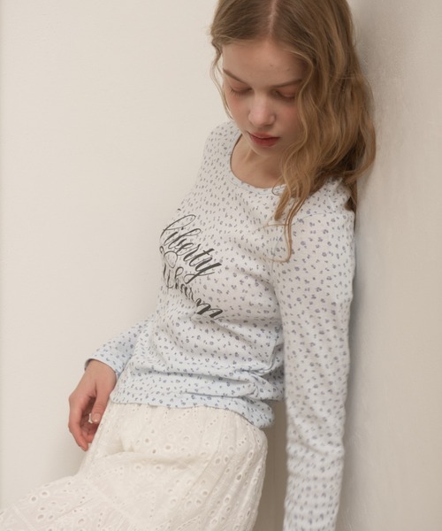 Birthday room（バースデイルーム）の「小花ロゴロンT/Small flower logo long sleeve t-shirt（Tシャツ/カットソー・レディース・アイボリー/ブルー・FREE）」の15枚目の写真