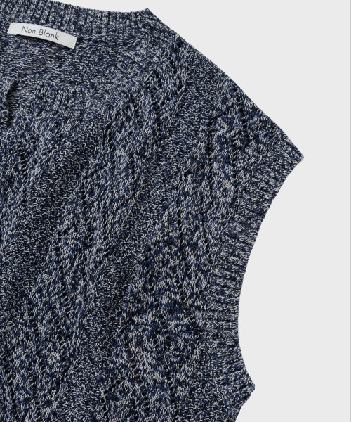 NONBLANK(ノンブランク)の「クロシェベスト_NAVY(ベスト・メンズ・ネイビー・MEDIUM/LARGE/X-LARGE)」の4枚目の写真