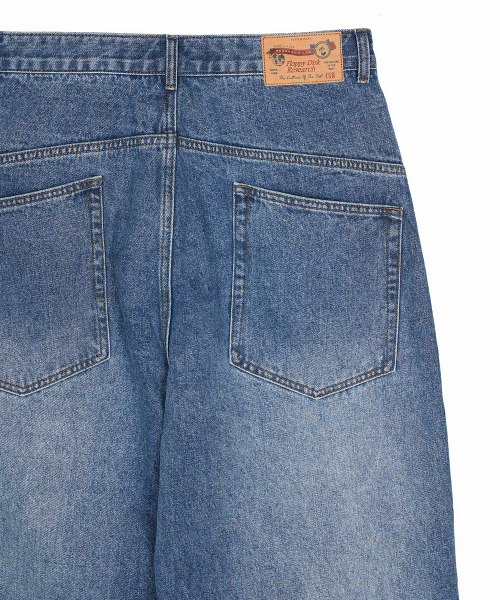 FDR(エフディーアール)の「Old School Wide Fit Denim Jeans Blue(デニムパンツ・メンズ・その他・MEDIUM/LARGE/SMALL)」の9枚目の写真