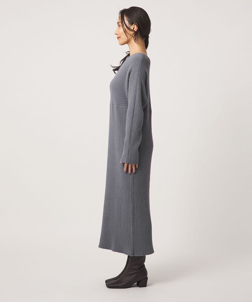A DAY IN THE LIFE UNITED ARROWS(アデイインザライフユナイテッドアローズ)の「フェザー リブ ドルマン ボートネックワンピース <A DAY IN THE LIFE>(ワンピース・レディース・ベージュ/ダークグレー/オフホワイト・FREE)」の6枚目の写真