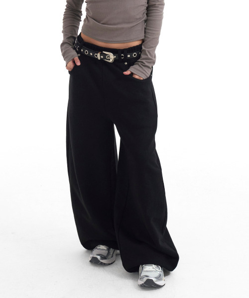 セール】Heart logo Back Point Curved Sweat Pants Black（その他