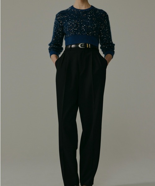 CINOH（チノ）の「WOOL TWO TUCK PANTS（その他パンツ・レディース・ベージュ/ブラック/ブルー・36/38）」の2枚目の写真