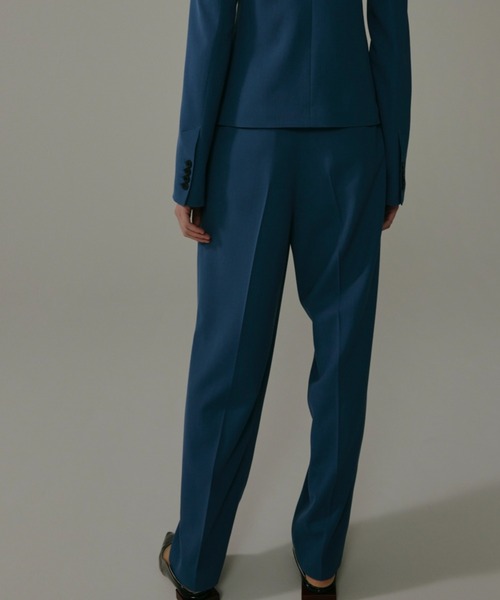 CINOH（チノ）の「WOOL TWO TUCK PANTS（その他パンツ・レディース・ベージュ/ブラック/ブルー・36/38）」の5枚目の写真