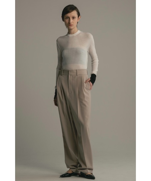 CINOH（チノ）の「WOOL TWO TUCK PANTS（その他パンツ・レディース・ベージュ/ブラック/ブルー・36/38）」の6枚目の写真