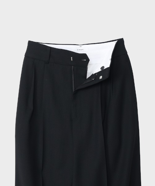 CINOH（チノ）の「WOOL TWO TUCK PANTS（その他パンツ・レディース・ベージュ/ブラック/ブルー・36/38）」の16枚目の写真