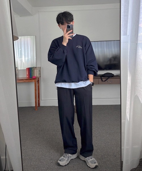 NOWLE(ノウル)の「【NOWLE】ワンポイント アーチロゴ プルオーバー スウェット(スウェット・メンズ・ダークネイビー/ブラック・LARGE/MEDIUM/X-LARGE)」の8枚目の写真