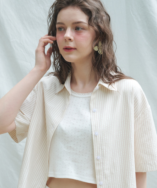 LOSSYROW(ロッシロー)の「Lace eyelet sleeveless shirt White(Tシャツ/カットソー・レディース・その他・FREE)」の2枚目の写真