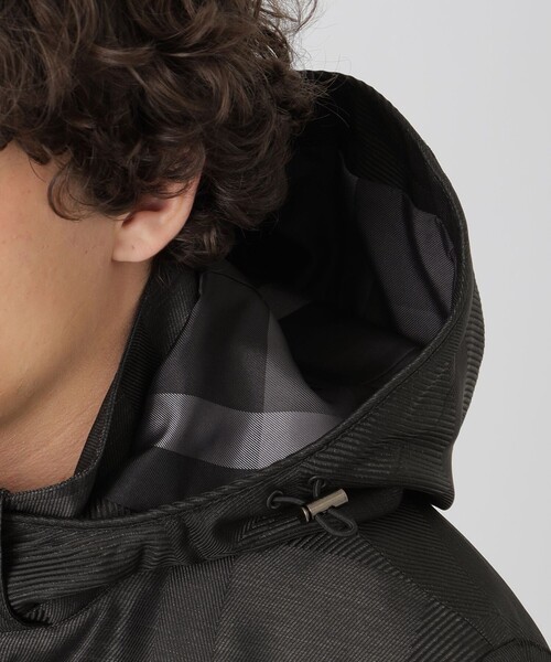 BLACK LABEL CRESTBRIDGE(ブラックレーベル・クレストブリッジ)の「シャドーチェックカルゼパーカー(ブルゾン・メンズ・チャコールグレー/ホワイト系その他・XL/L/M)」の17枚目の写真