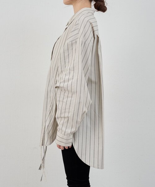 SHENERY（シーナリー）の「ストライプギャザーブラウス（シャツ/ブラウス・レディース・ベージュ/ブルー・FREE）」の11枚目の写真