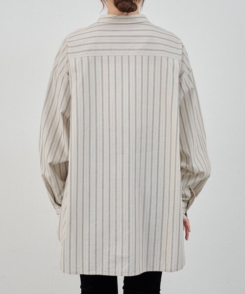 SHENERY（シーナリー）の「ストライプギャザーブラウス（シャツ/ブラウス・レディース・ベージュ/ブルー・FREE）」の12枚目の写真