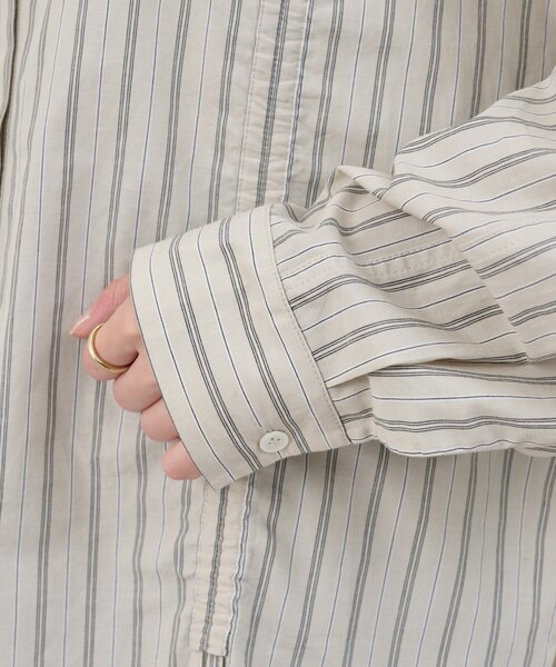 SHENERY（シーナリー）の「ストライプギャザーブラウス（シャツ/ブラウス・レディース・ベージュ/ブルー・FREE）」の15枚目の写真