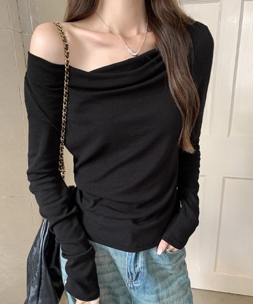 LADY LIKE(レディライク)の「【春夏新作】胸元ドレープ入り長袖カットトップス(Tシャツ/カットソー・レディース・ダークグレー/モカ/ホワイト/グレー/ブラック・M)」の3枚目の写真