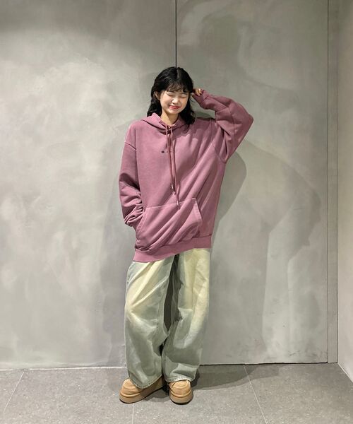 VENHIT(ベンヒット)の「フォーカスピグメントフードパーカー(パーカー・レディース・ライトピンク/チャコール・MEDIUM/LARGE/X-LARGE)」の6枚目の写真