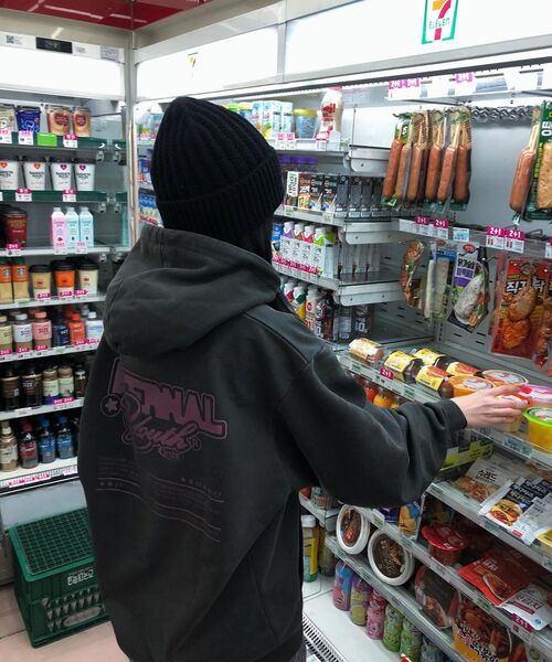 VENHIT(ベンヒット)の「フォーカスピグメントフードパーカー(パーカー・レディース・ライトピンク/チャコール・MEDIUM/LARGE/X-LARGE)」の11枚目の写真