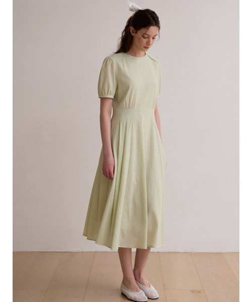 BEMUSE MANSION（ビミューズマンション）の「Volume round tuck flare dress - White（ワンピース・レディース・ホワイト・FREE）」の4枚目の写真