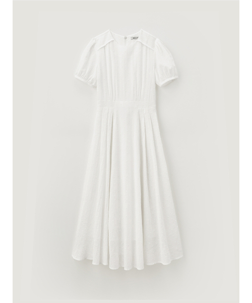 BEMUSE MANSION（ビミューズマンション）の「Volume round tuck flare dress - White（ワンピース・レディース・ホワイト・FREE）」の5枚目の写真