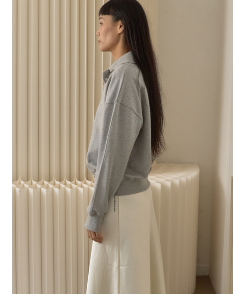 Sorry,Too Much Love（ソーリートゥーマッチラブ）の「Gentle Morning Collar Sweatshirt_Gray（スウェット・レディース・その他・FREE）」の2枚目の写真