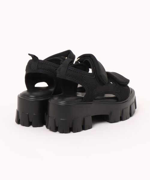 minia（ミニア）の「【極上ホイップごこち】10mmクッションのWベルトスポサン（サンダル・レディース・シルバー/ブラック・L/M/S）」の3枚目の写真