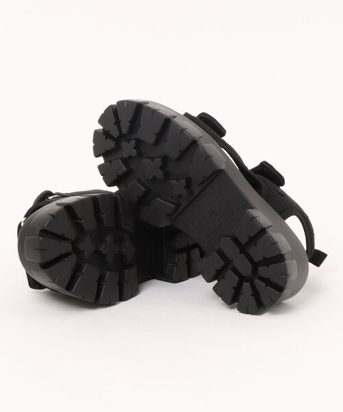 minia（ミニア）の「【極上ホイップごこち】10mmクッションのWベルトスポサン（サンダル・レディース・シルバー/ブラック・L/M/S）」の4枚目の写真