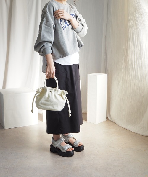 minia（ミニア）の「【極上ホイップごこち】10mmクッションのWベルトスポサン（サンダル・レディース・シルバー/ブラック・L/M/S）」の18枚目の写真