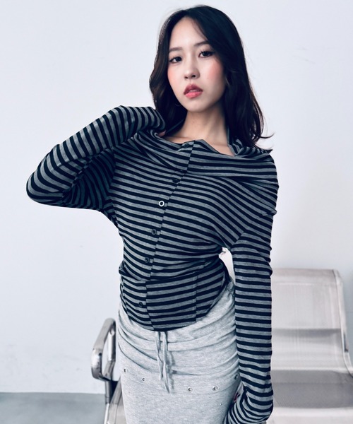 Y2K SYNAPSE FACTORY（ワイツーケー シナプスファクトリー）の「【2way】フロントボタン オフショルボーダーカットソー（Tシャツ/カットソー・レディース・ホワイト/ブラック・FREE）」の14枚目の写真